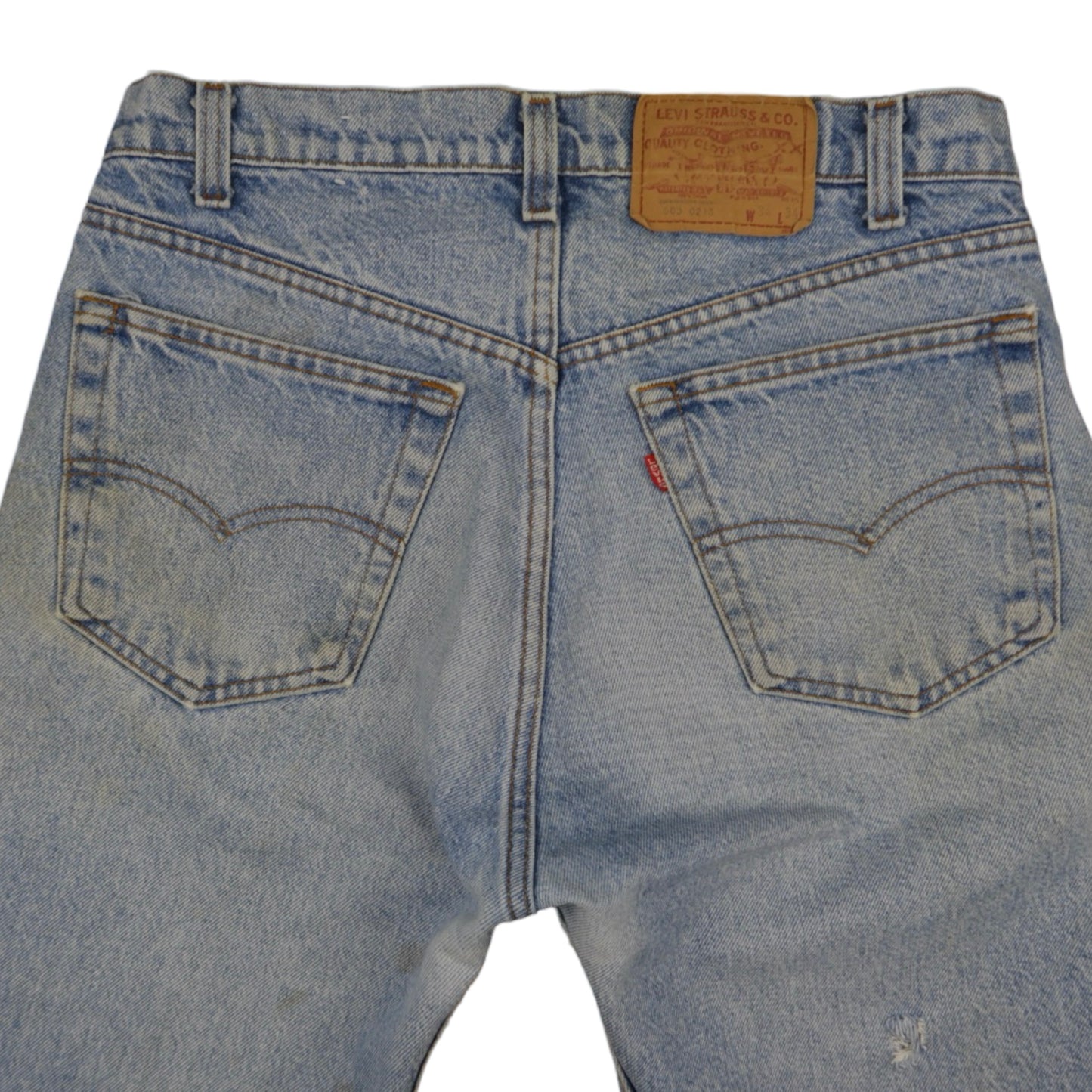 Vintage Levi’s Shorts • 32 mens / 30 wmns