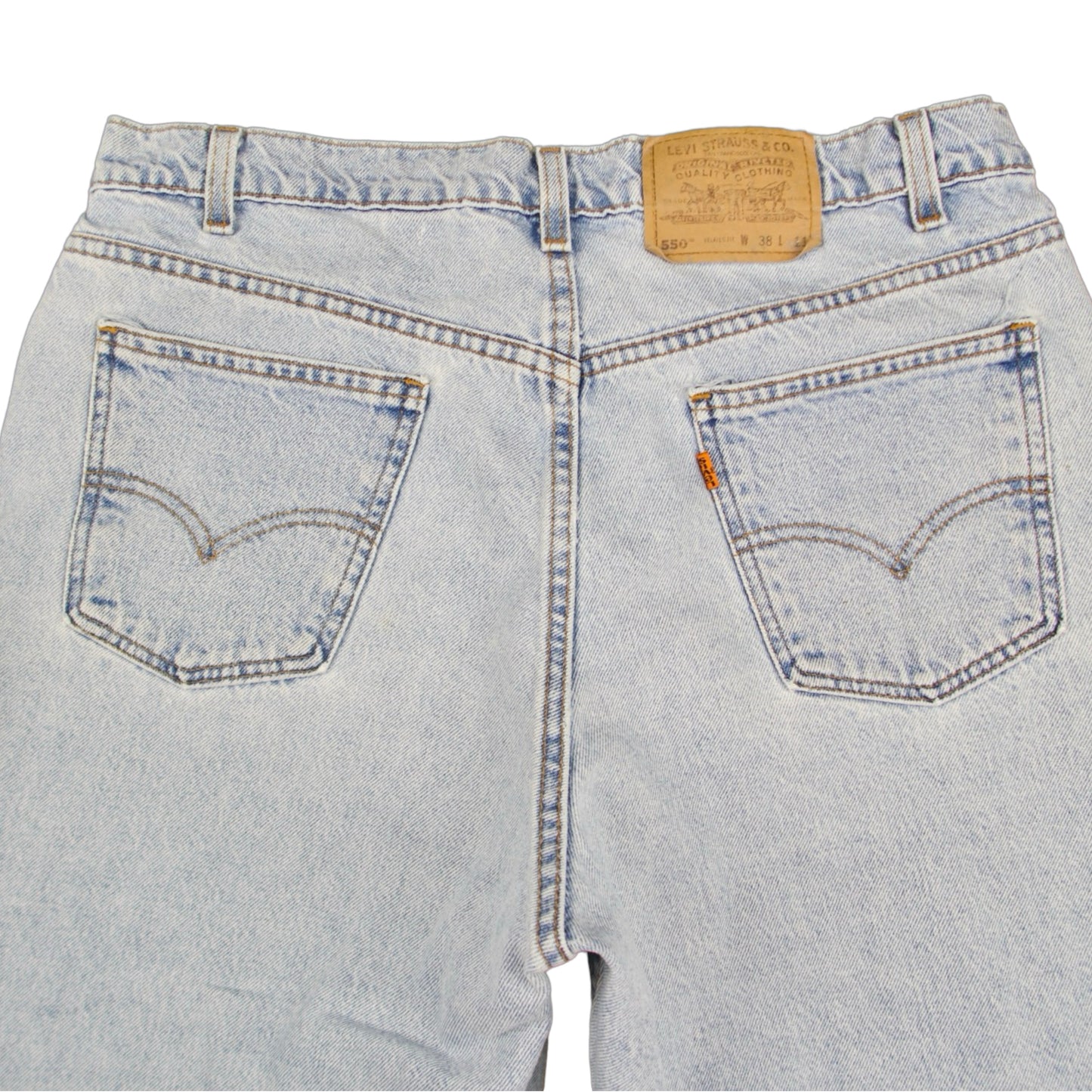 Vintage Levi’s Shorts • 36 mens / 34 wmns