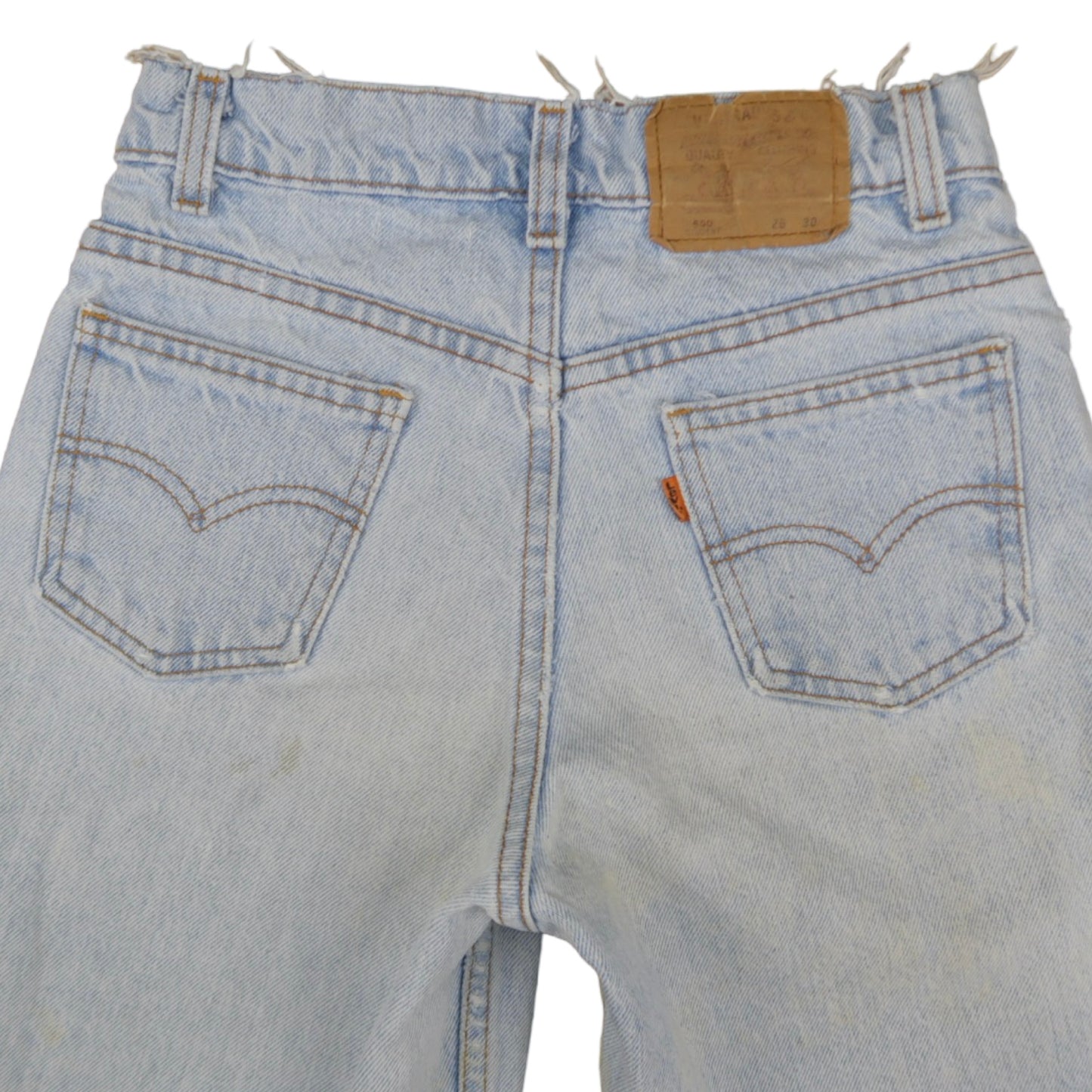 Vintage Levi’s Shorts • 24 wmns