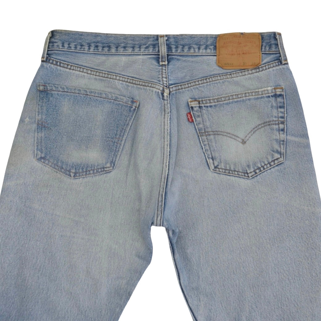 Vintage Levi’s • 33 mens / 31 wmns