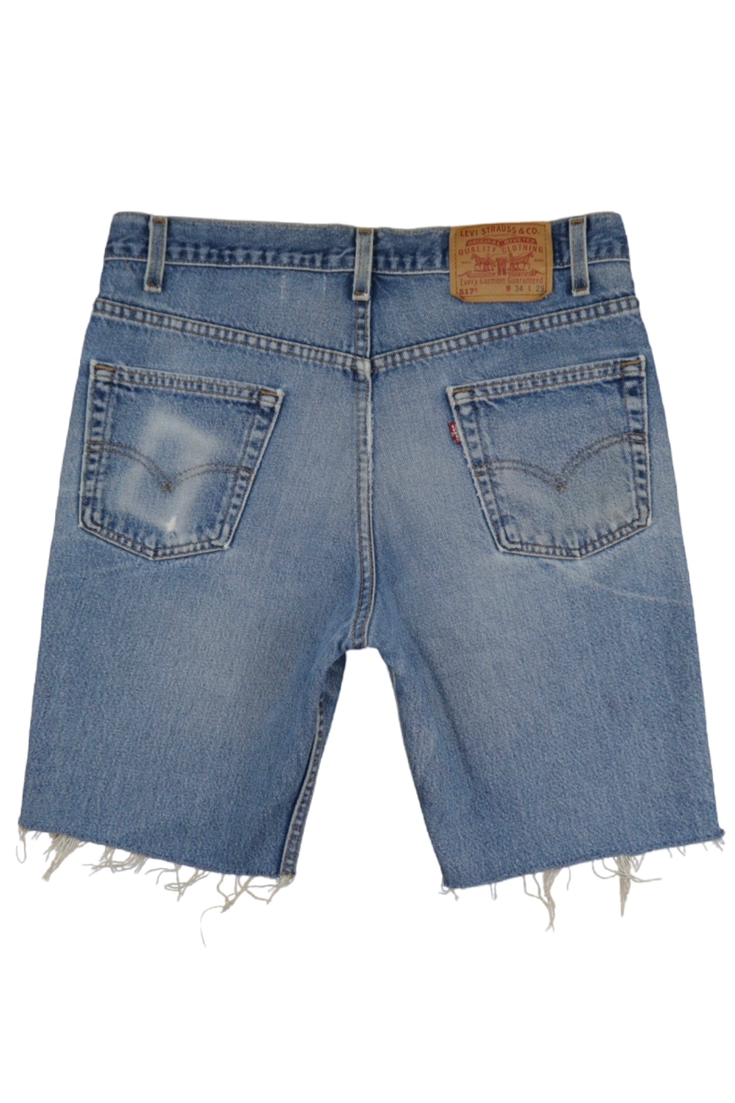 Vintage Levi’s Shorts • 34 mens / 32 wmns