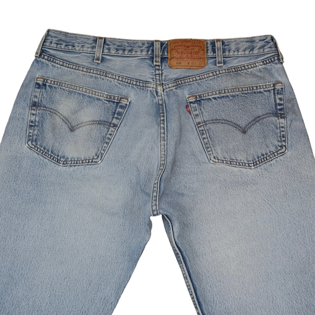 Vintage Levi’s • 36 mens / 34 wmns