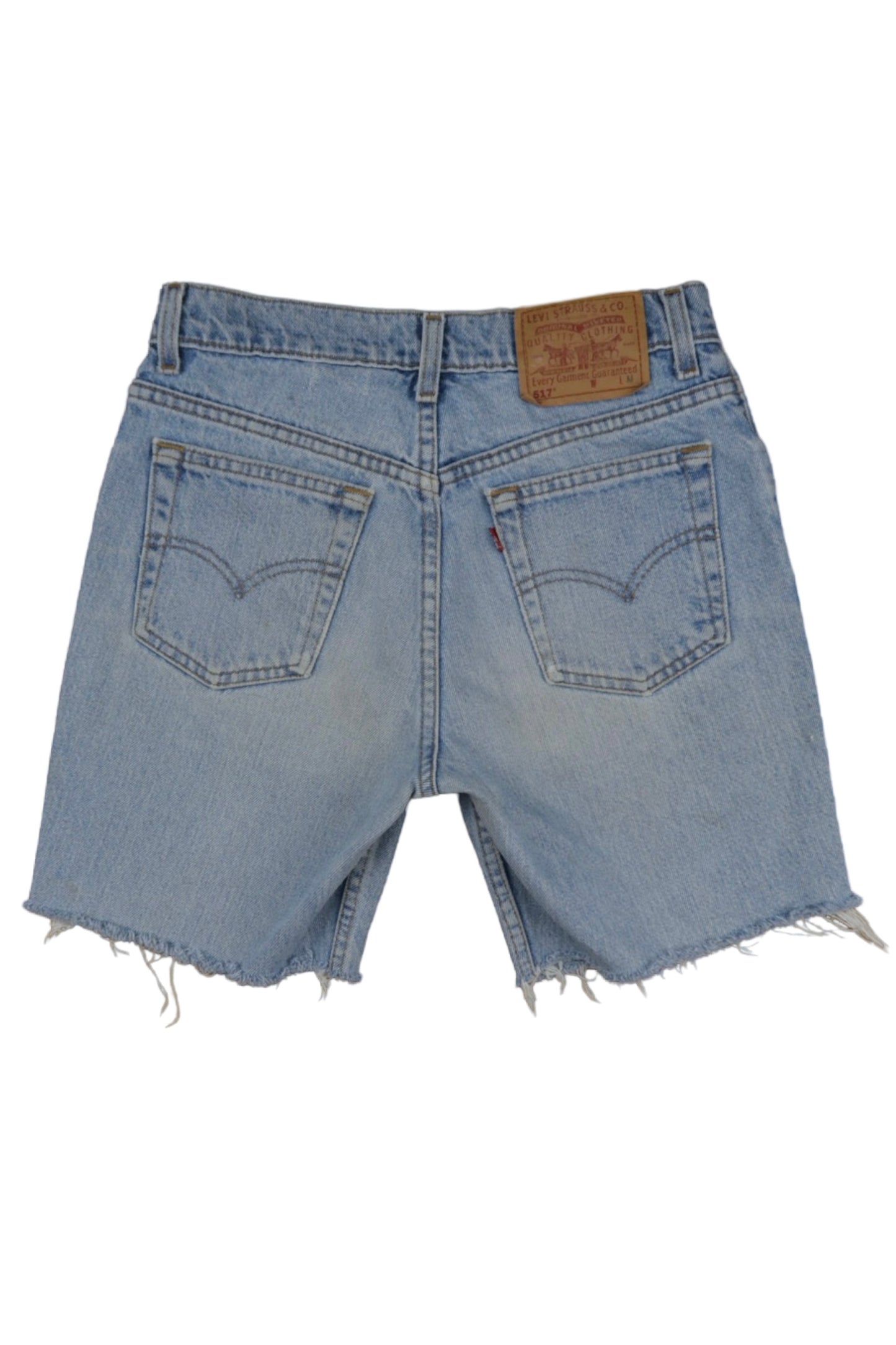 Vintage Levi’s Shorts • 28 wmns