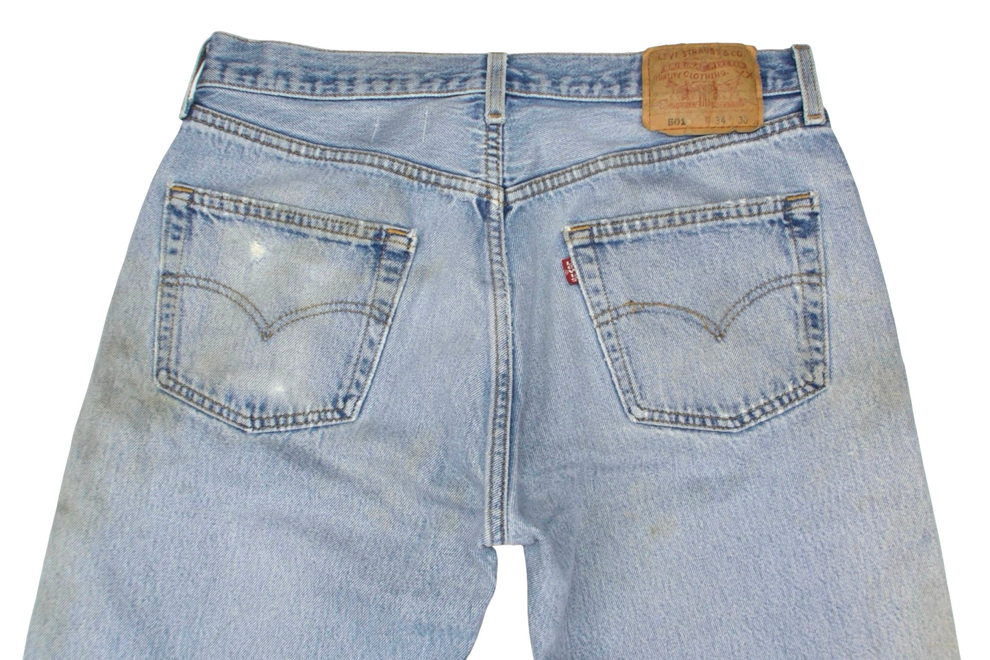 Vintage Levi’s • 32 mens / 30 mens