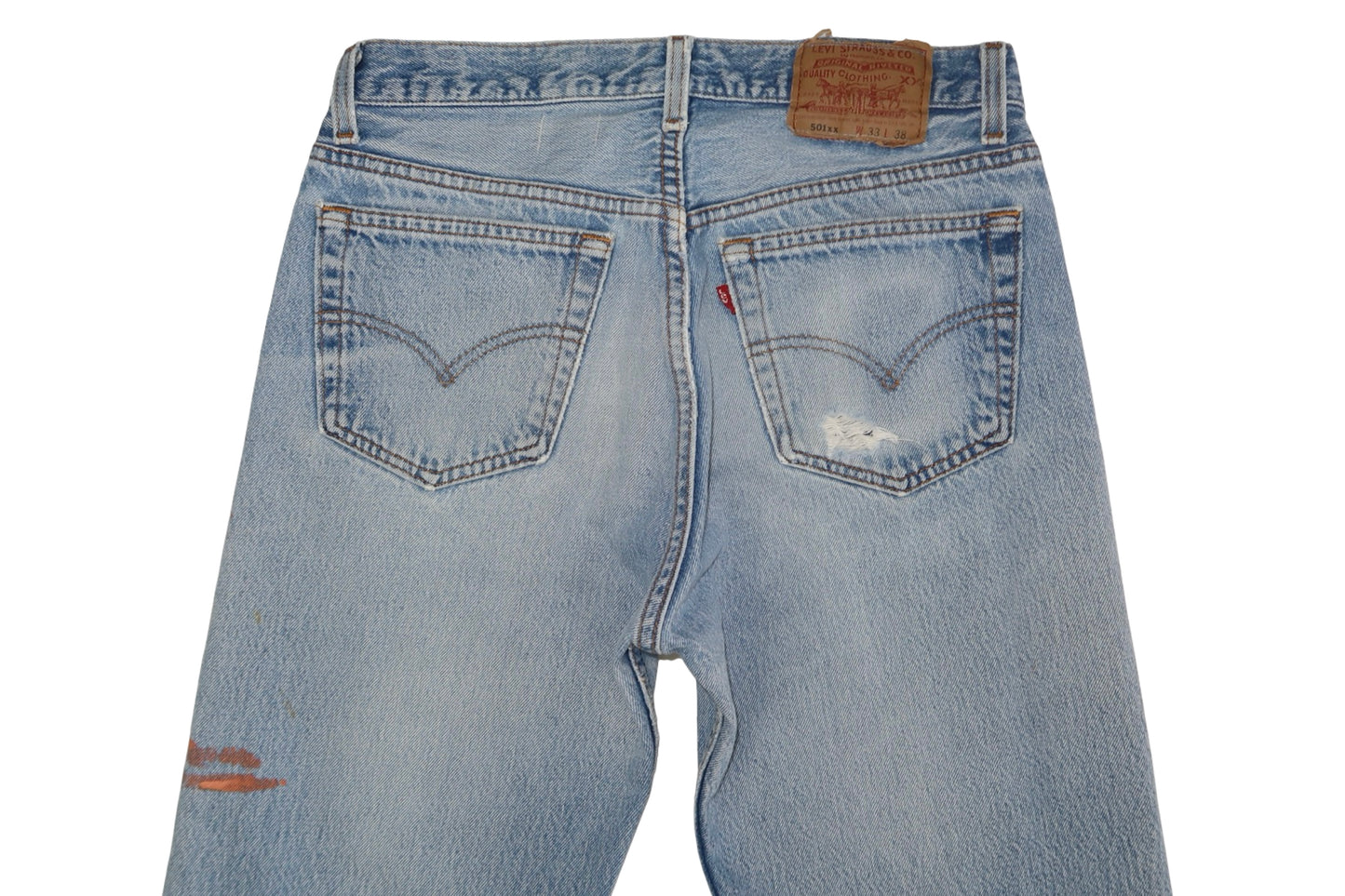 Vintage Levi’s • 30 mens / 28 wmns