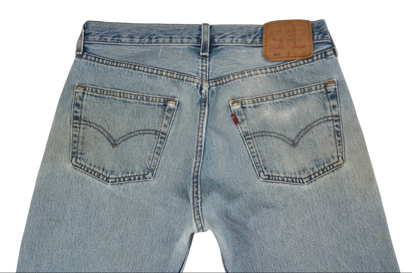 Vintage Levi’s • 31 mens / 29 wmns