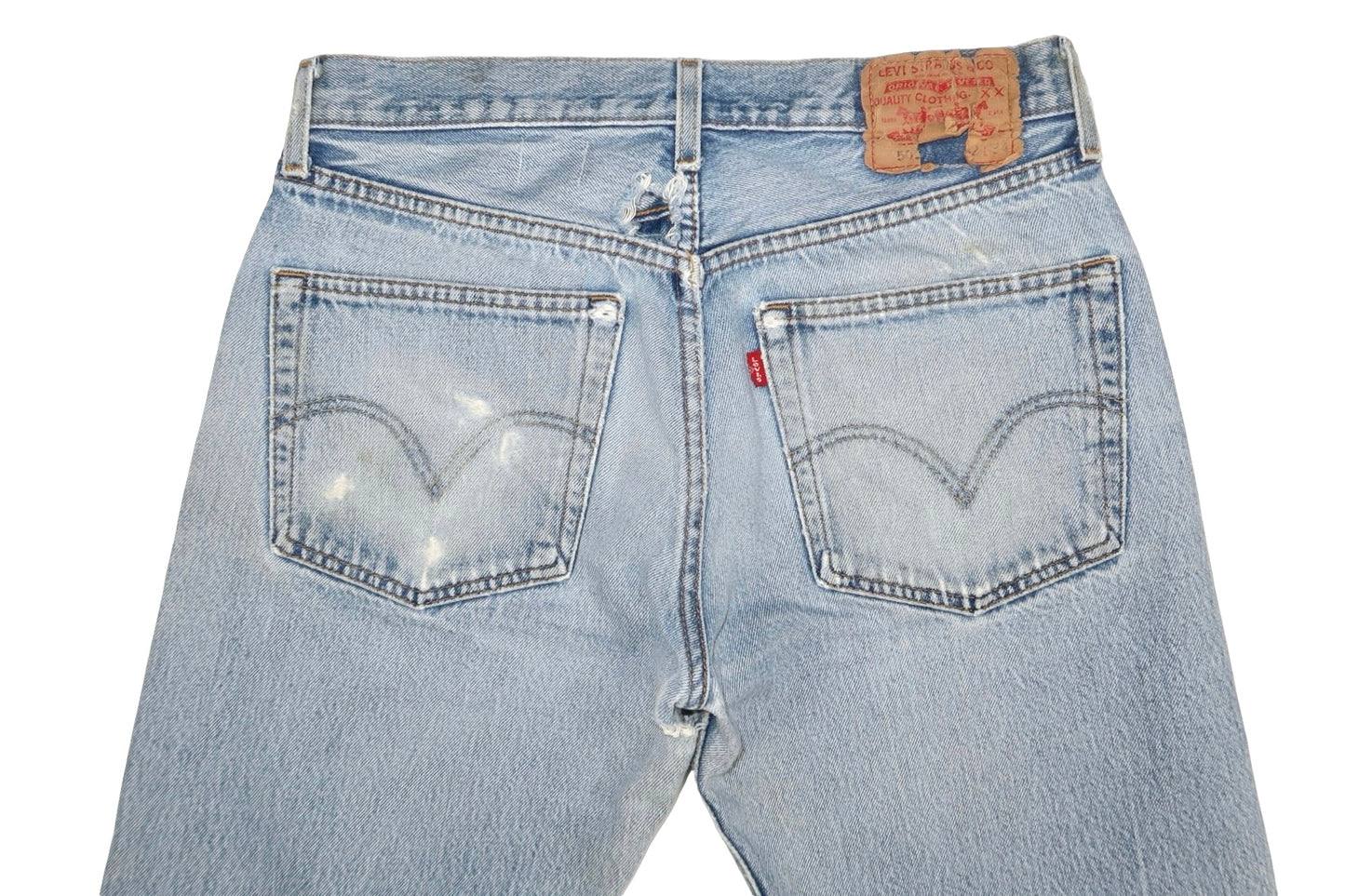 Vintage Levi’s • 31 mens/ 29 wmns