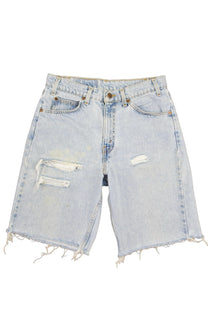 Vintage Levi’s Shorts • 30 mens / 28 wmns