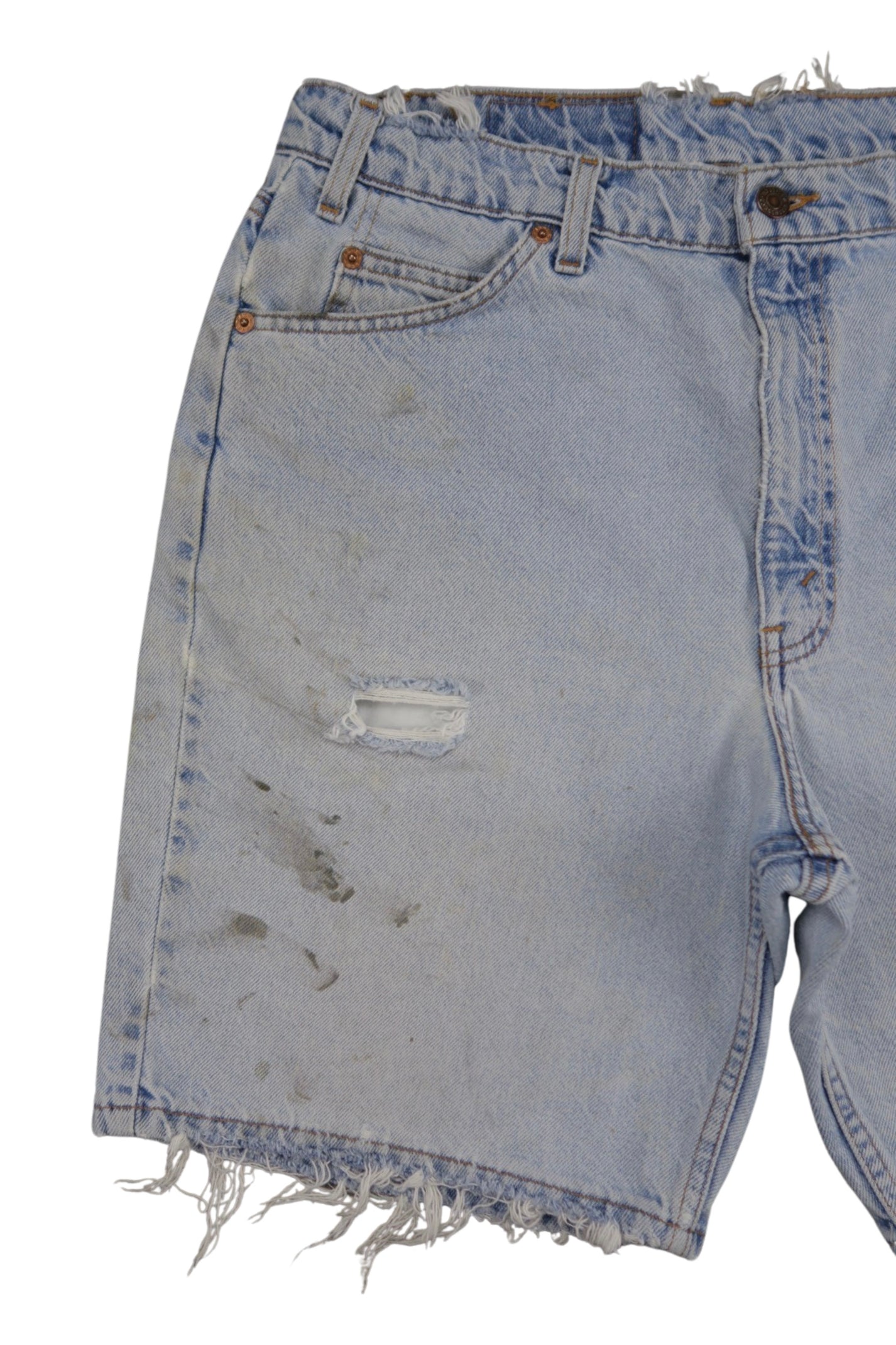 Vintage Levi’s Shorts • 33 mens / 31 wmns