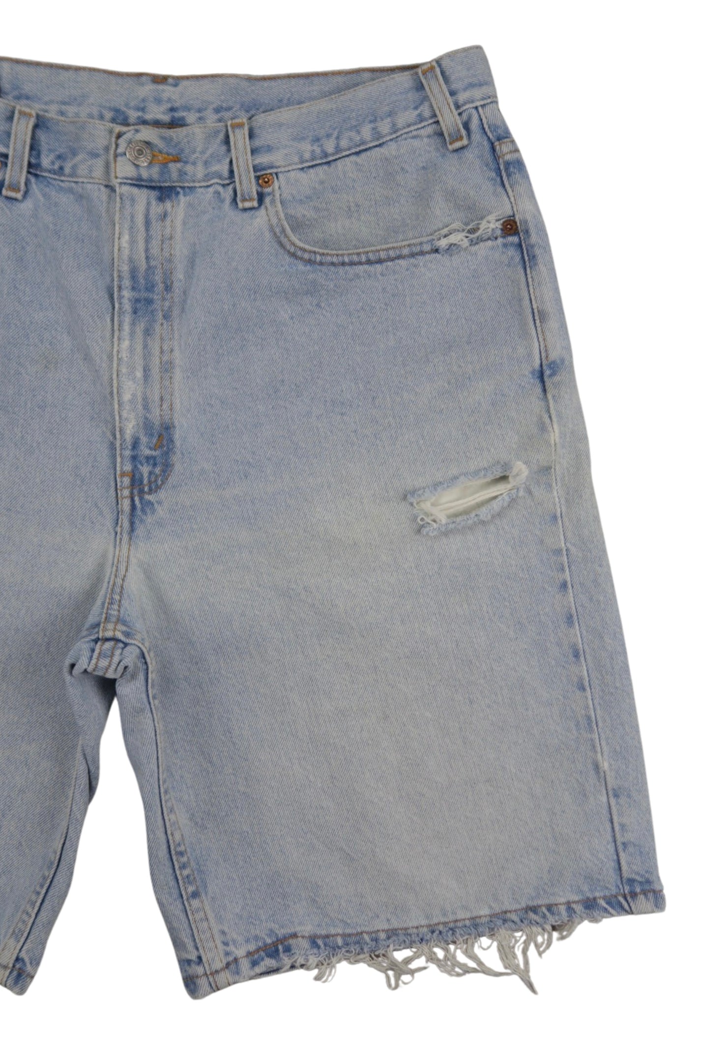 Vintage Levi’s Shorts • 36 mens / 34 wmns