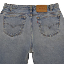 Vintage Levi’s Shorts • 34 mens / 32 wmns