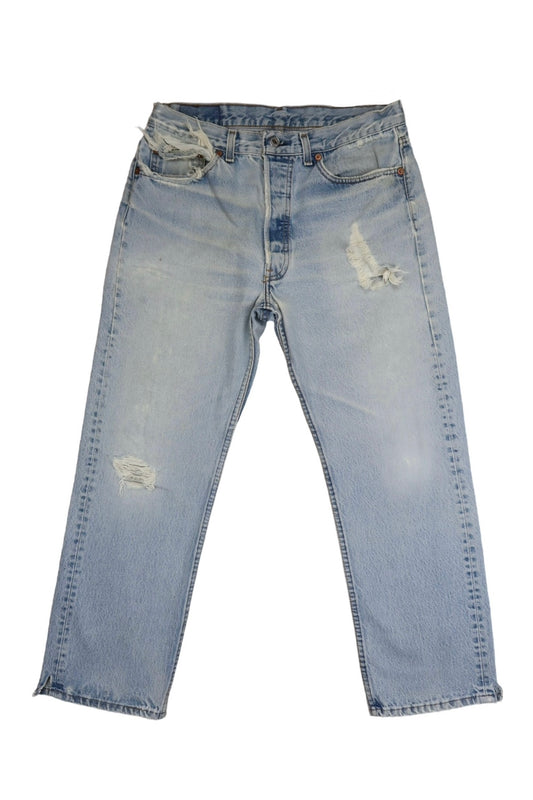 Vintage Levi’s • 31 mens / 29 wmns