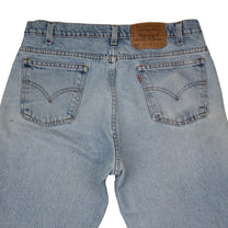Vintage Levi’s • 32 mens / 30 wmns