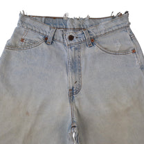 Vintage Levi’s Shorts • 28 wmns