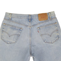 Vintage Levi’s Shorts • 34 mens / 32 wmns