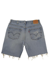 Vintage Levi’s Shorts • 36 mens / 34 wmns