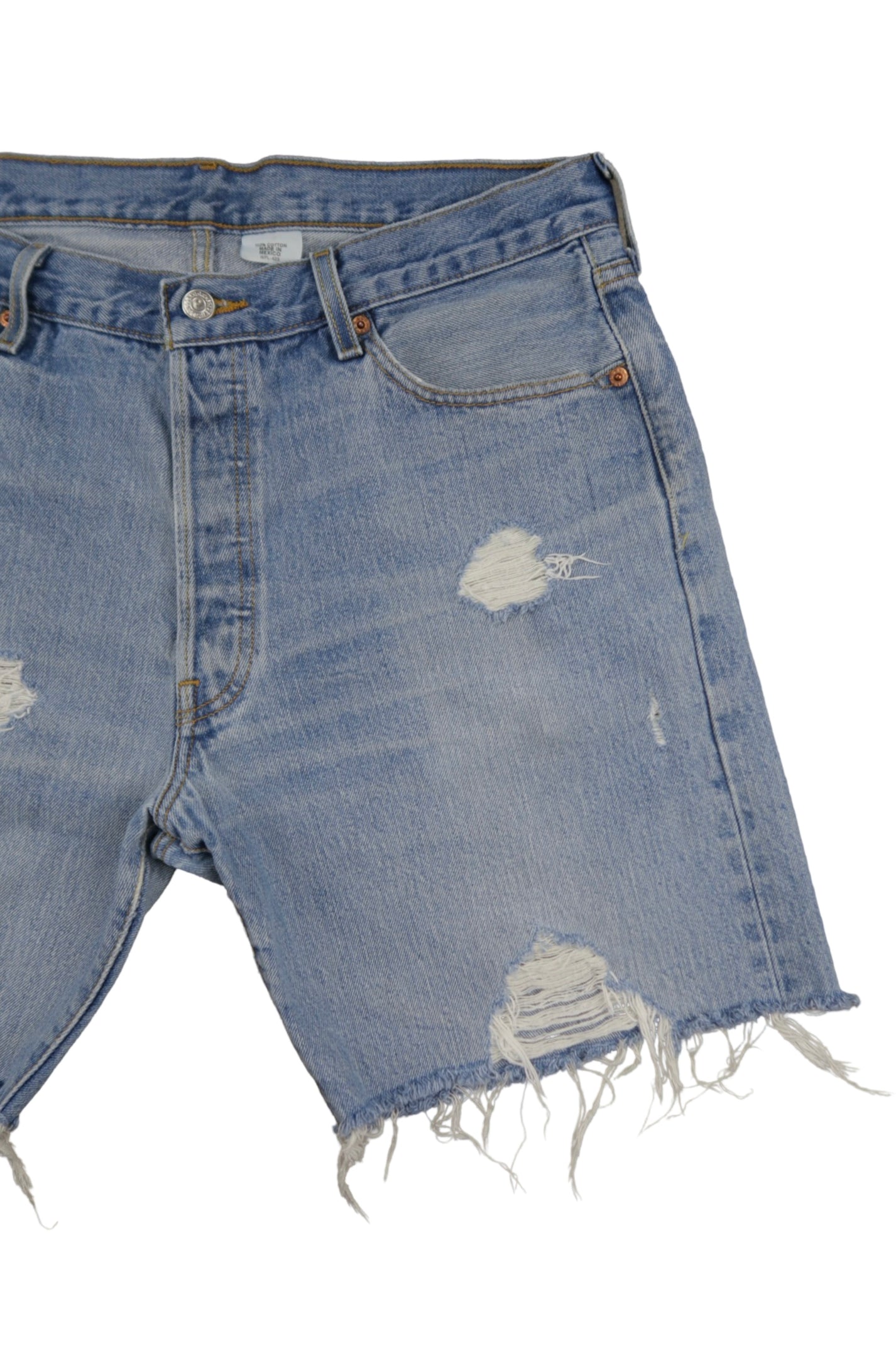 Vintage Levi’s Shorts • 34 mens / 32 wmns