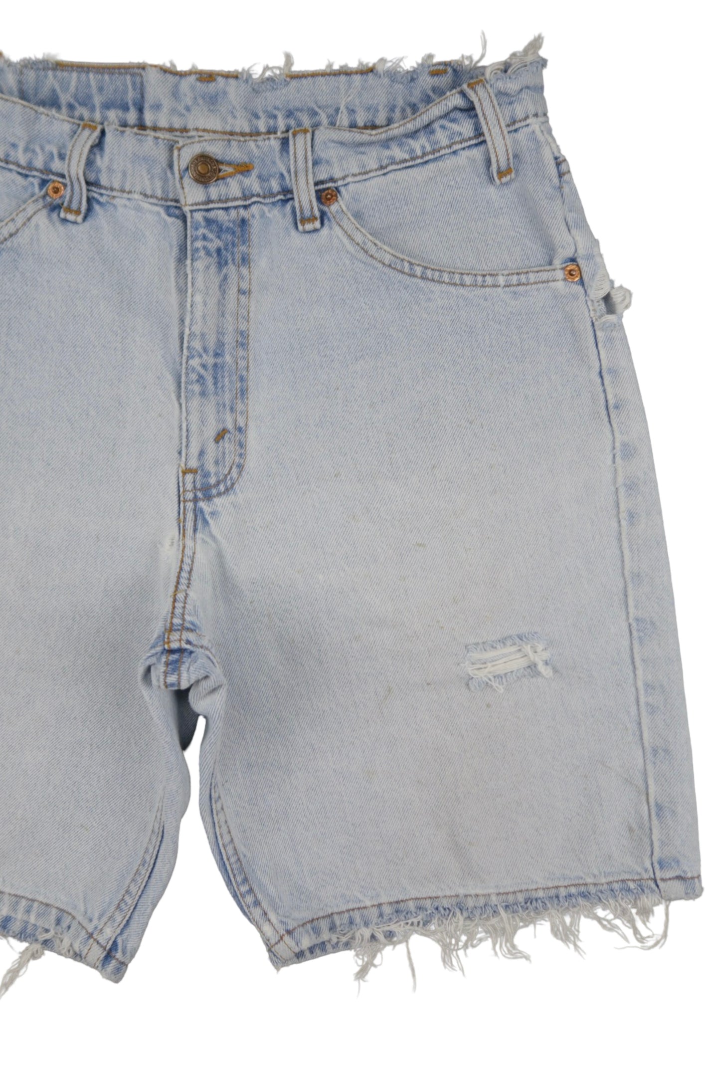 Vintage Levi’s Shorts • 30 mens / 28 wmns