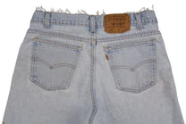 Vintage Levi’s Shorts • 30 mens / 28 wmns