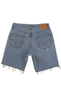 Vintage Levi’s Shorts • 31 mens / 29 wmns