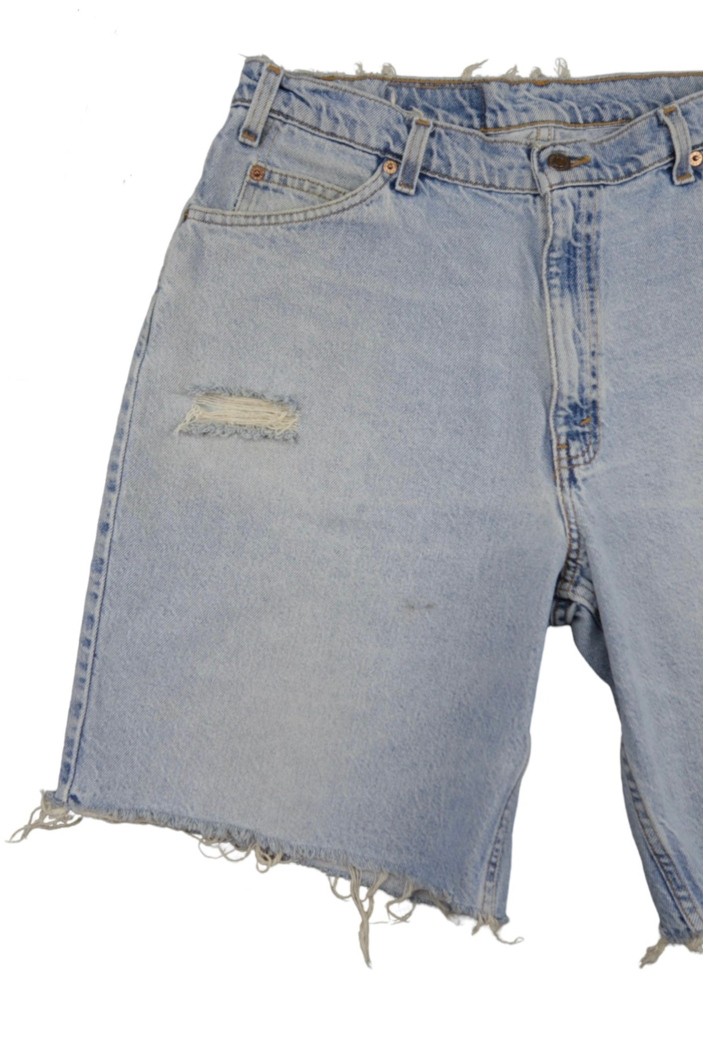 Vintage Levi’s Shorts • 34 mens / 32 wmns