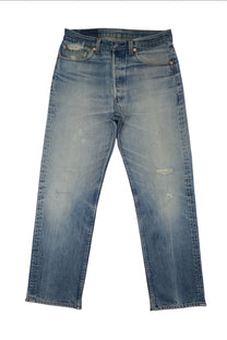 Vintage Levi’s • 32 mens / 30 wmns
