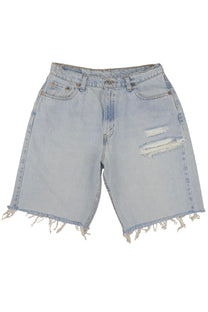 Vintage Levi’s Shorts • 32 mens / 30 wmns