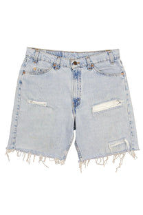 Vintage Levi’s Shorts • 33 mens / 31 wmns