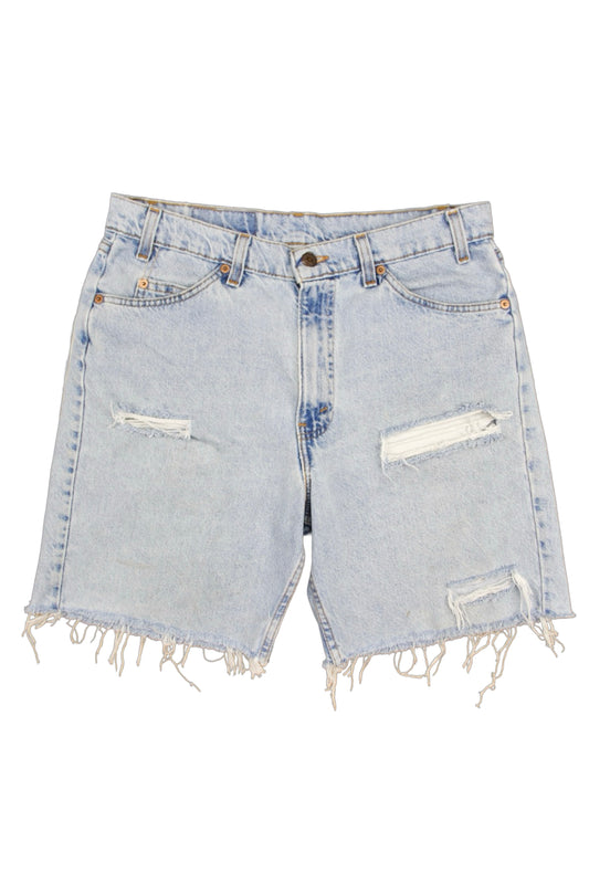 Vintage Levi’s Shorts • 33 mens / 31 wmns