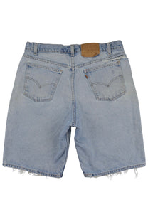 Vintage Levi’s Shorts • 36 mens / 34 wmns