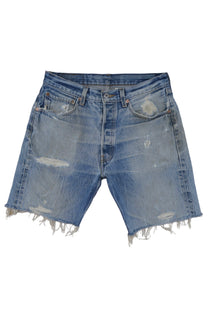 Vintage Levi’s Shorts • 30 mens / 28 wmns