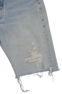 Vintage Levi’s Shorts • 28 wmns