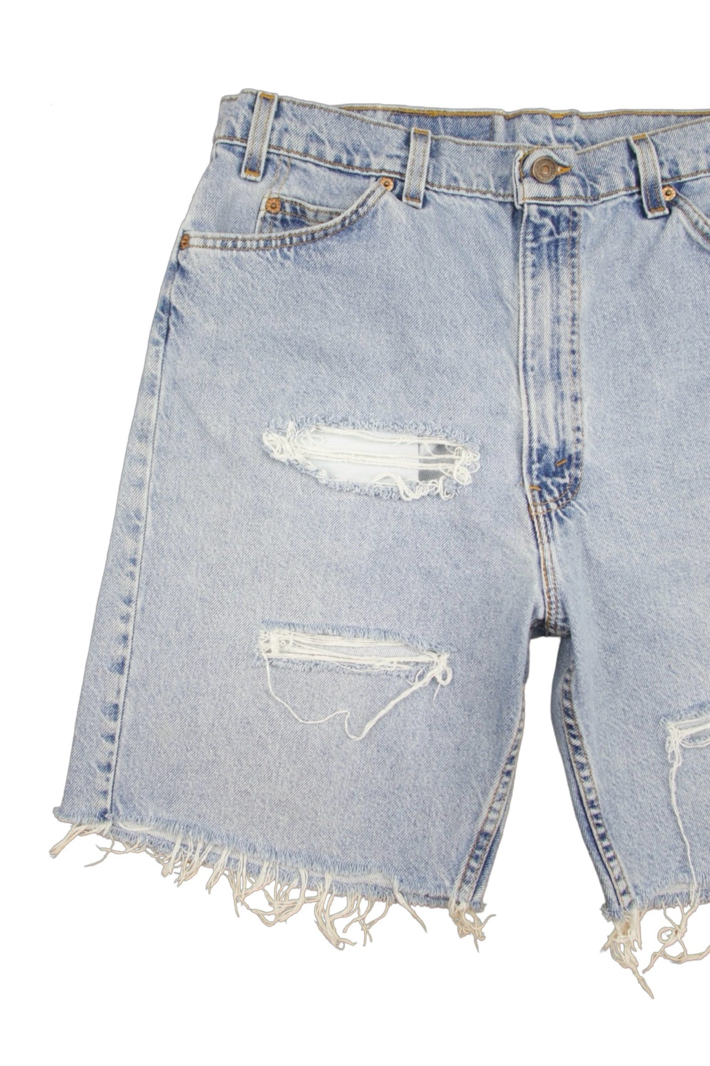 Vintage Levi’s Shorts • 36 mens / 34 wmns