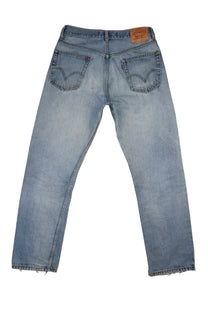 Vintage Levi’s • 32 mens / 30 wmns