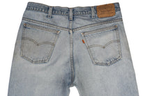 Vintage Levi’s • 34 mens / 32 wmns