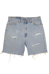 Vintage Levi’s Shorts • 36 mens / 34 wmns