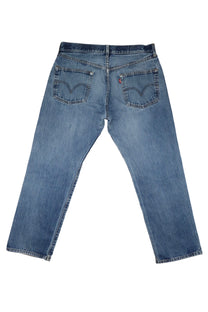 Vintage Levi’s • 34 mens / 32 wmns