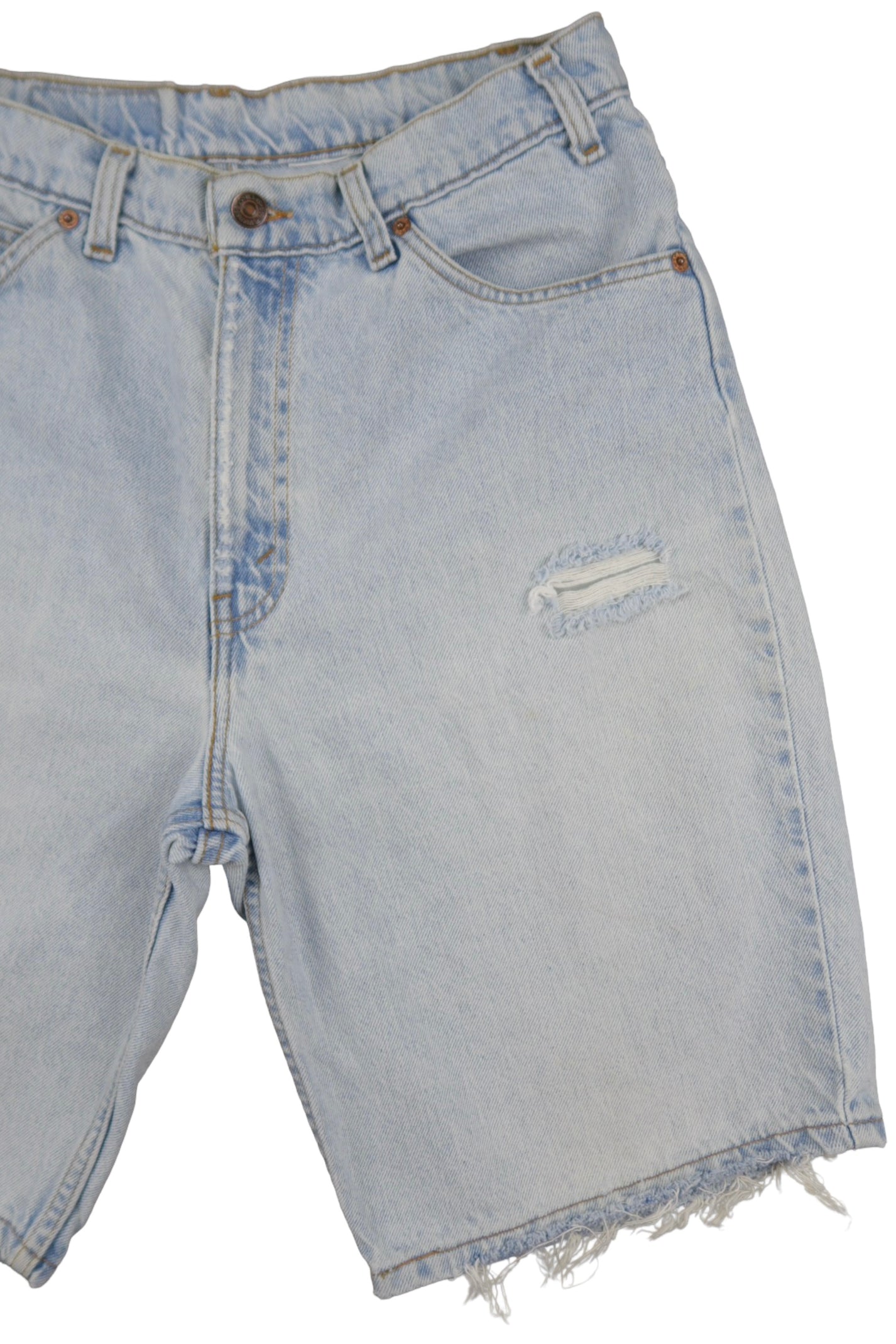 Vintage Levi’s Shorts • 31 mens / 29 wmns