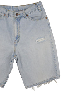 Vintage Levi’s Shorts • 31 mens / 29 wmns