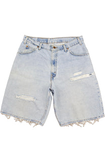 Vintage Levi’s Shorts • 34 mens / 32 wmns
