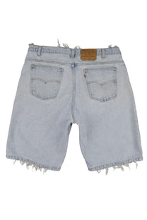 Vintage Levi’s Shorts • 36 mens / 34 wmns
