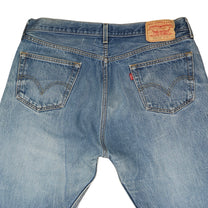 Vintage Levi’s • 36 mens / 34 wmns
