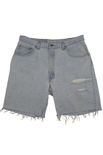 Vintage Levi’s Shorts • 38 mens / 36 wmns