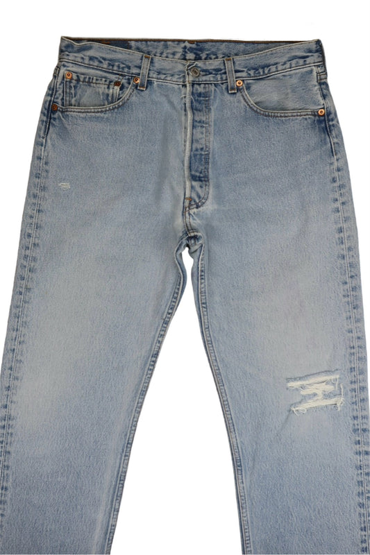 Vintage Levi’s • 31 mens / 29 wmns