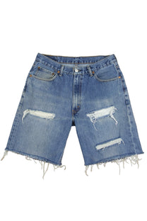 Vintage Levi’s Shorts • 32 mens / 30 wmns