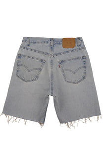 Vintage Levi’s Shorts • 29 mens / 27 wmns