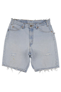 Vintage Levi’s Shorts • 30 mens / 28 wmns