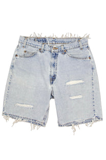 Vintage Levi’s Shorts • 30 mens / 28 wmns
