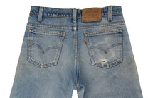 Vintage Levi’s • 30 mens / 28 wmns