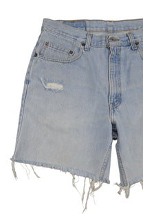Vintage Levi’s Shorts • 32 mens / 30 wmns